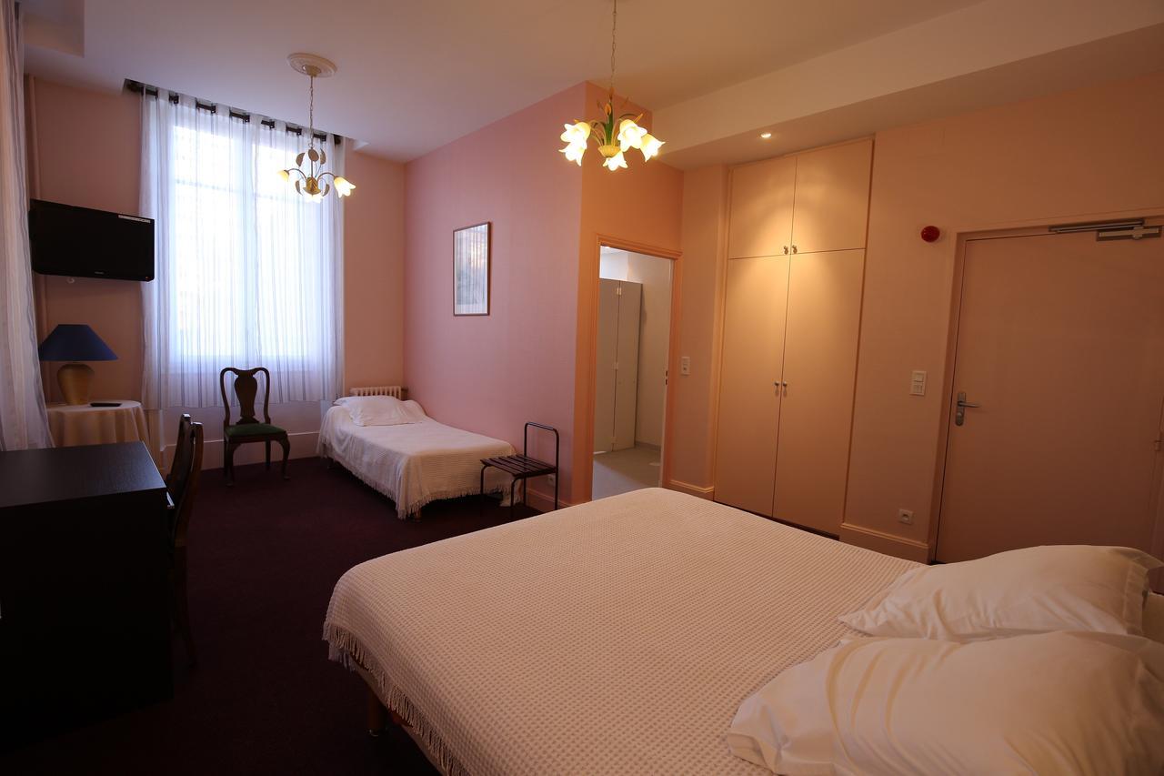 Castel Regina Hotel ชาเตล-กียง ภายนอก รูปภาพ