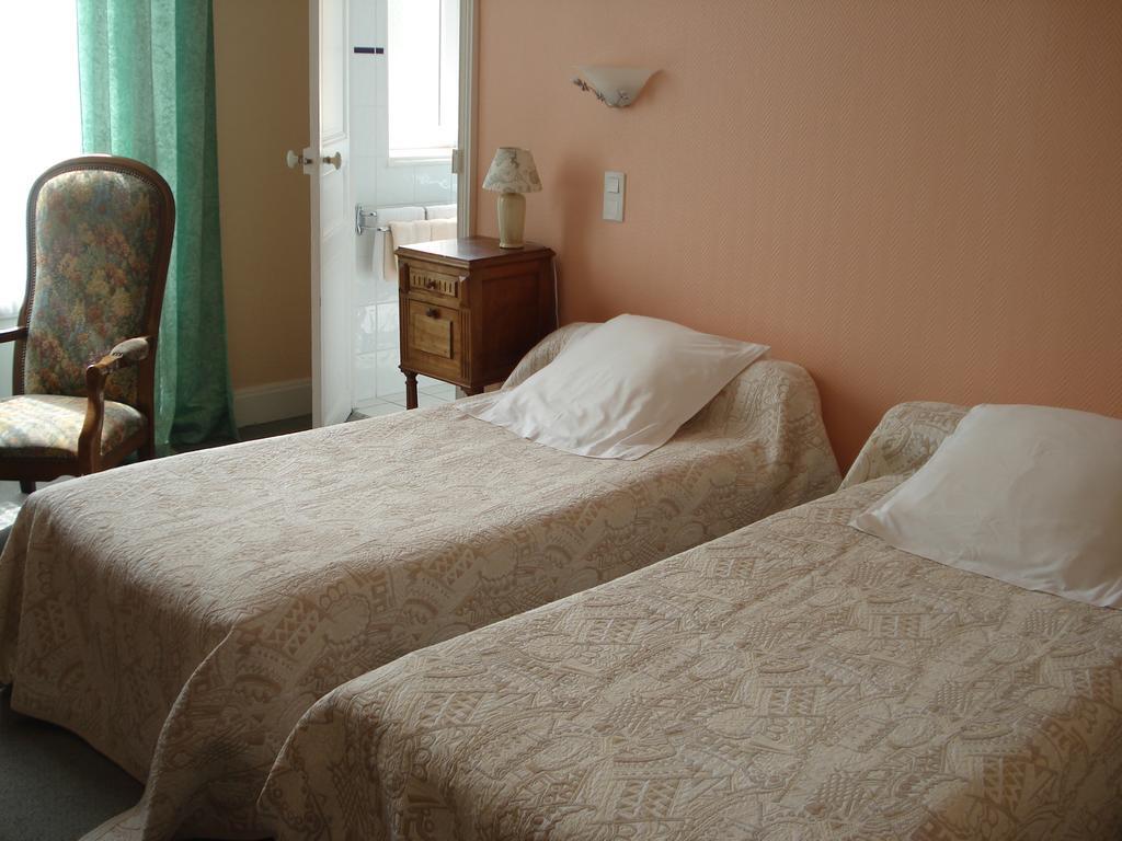 Castel Regina Hotel ชาเตล-กียง ภายนอก รูปภาพ